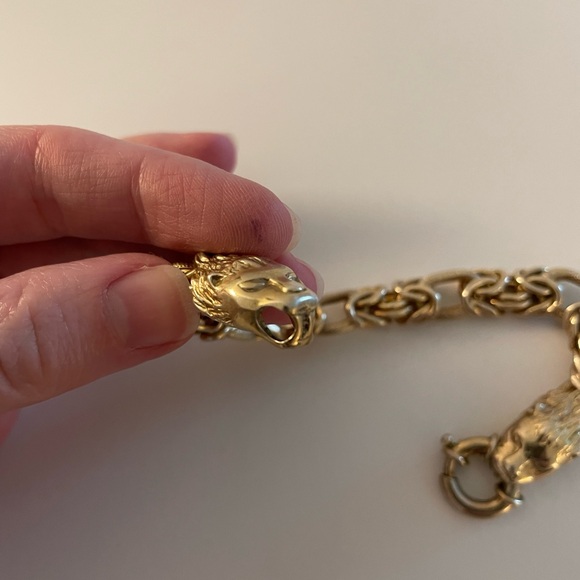 Lion Bracelet - Picture 2 of 10